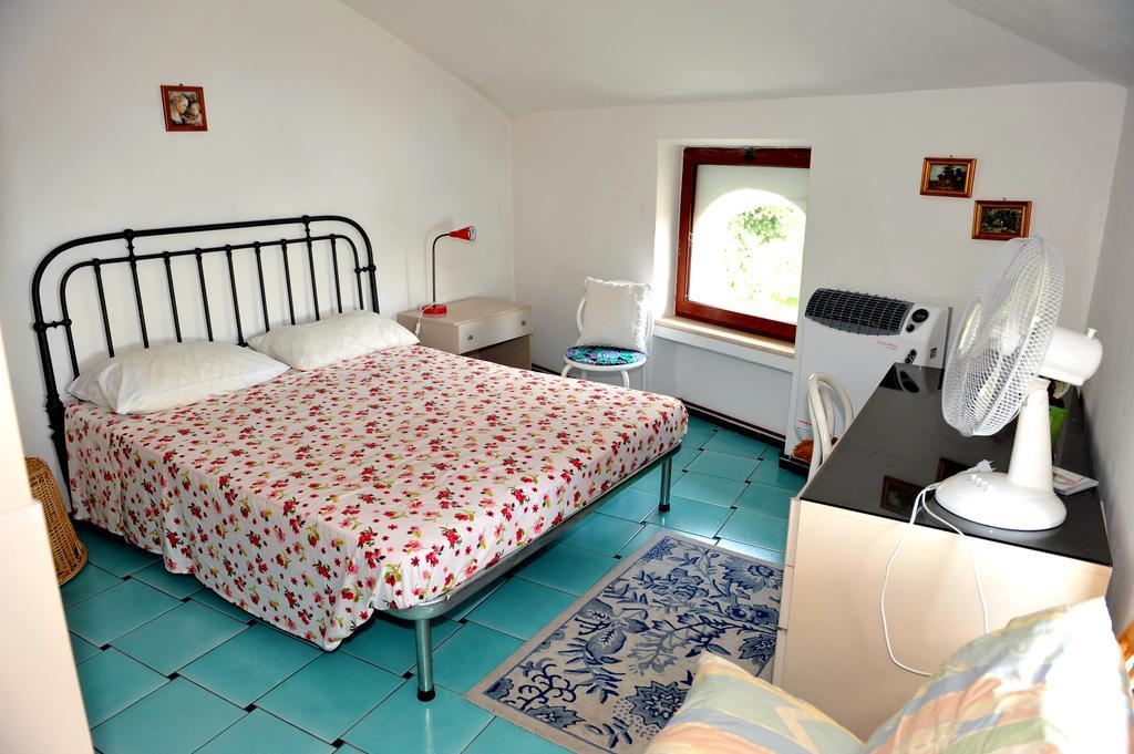 Domus Antonina Apartment Vietri sul Mare Room photo